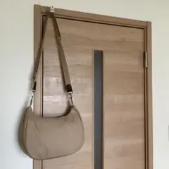 ベージュ キャンバス ショルダーバッグ