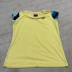 YONEX イエロー Vネックシャツ