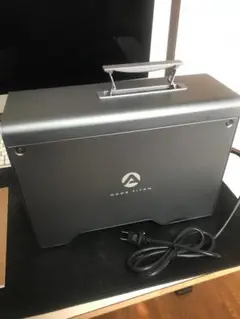AKiTiO Node Titan　1.8mUSB4ケーブル付き Akitio Node Titan - 株式会社アドテック