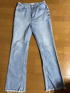 YANUK セミフレアジーンズ　切りっぱなし