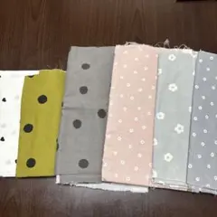 はぎれ　まとめ売り綿生地セット（ドット・花柄）