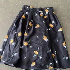 未使用品　ネイビー　花柄　スカート　フリーサイズ