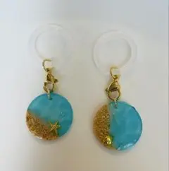 海のと砂浜のアンブレラマーカー　ひとで・貝