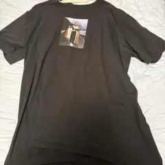 ブラックTシャツ プリントデザイン