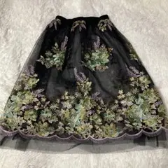 刺繍入りブラックチュールスカート Mサイズ