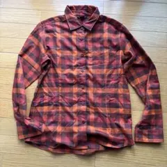 オレンジ　モンベル　シャツ　長袖