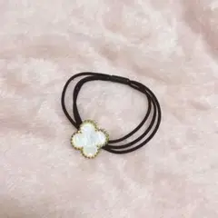 エレガント 花型ヘアゴム 白蝶貝