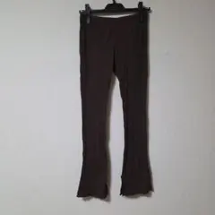 ランダムリムカットパンツ　フレアパンツ　プリーツ　ショコラフィーネローブ　茶色