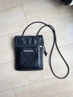 エクスプローラー レザークロスボディバッグ