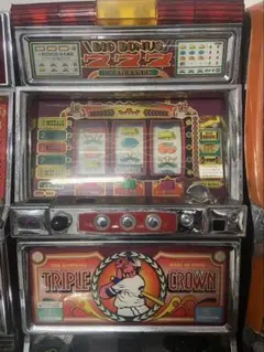 【本州送料込】パチスロ中古実機 ニュートリプルクラウン3-30 メダル不要機付 本州送料込】パチスロ中古実機 ニュートリプルクラウン3-30