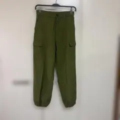 ユニクロ　ルーズフィットカーゴジョガーパンツ　カーキ　Mサイズ
