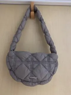 ALAND パフショルダーバッグ　数回使用　美品　※チャームは無いです(元々)
