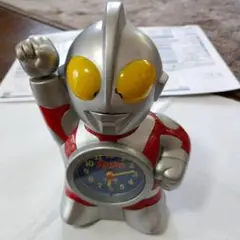 ウルトラマン 目覚まし時計　ジャンク品