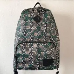 Vivienne Westwood オーブ柄 カラフルなデザイン リュック