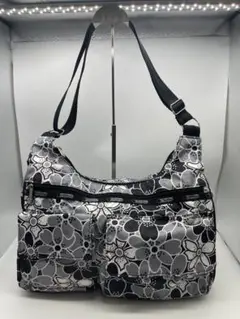 レスポートサック LeSportsac ショルダーバッグ ツートン 花柄 白黒