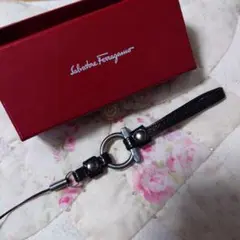 フェラガモのストラップ