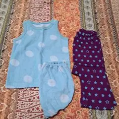 水玉タンクトップと星柄ショートパンツセット