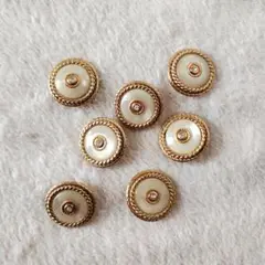 Item thumbnail for item 8eb497ba-b9d7-4d87-81ef-9de3d4ca94b8