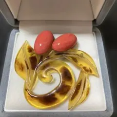 レトロ鼈甲調デザインブローチ