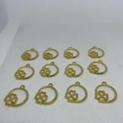 金色花モチーフリング型チャーム12個セット