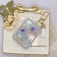 【キーホルダー】チャーム　レジン　シャカシャカ　ゲーム　水色　ハンドメイド⑤