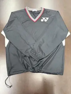 YONEX グレー Vネック ウォームアップウェア Lサイズ
