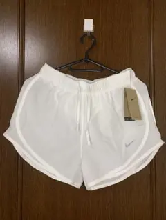 Nike ハーフパンツ ホワイト