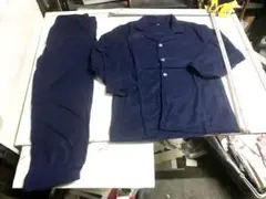温感ぽかぽか 長袖、長ズボンパジャマ　Lサイズ　新品　★け9092
