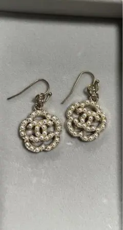 CHANELヴィンテージボタンピアス