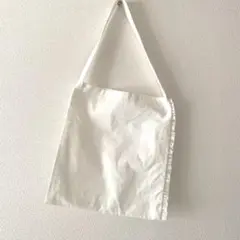 【新品未使用】TOTE 石川ゆみ　フリルバッグ（ワンハンドル）