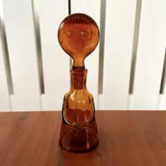 【レトロ】エリックホグラン風 人型のガラス瓶 （茶色） フィンランド