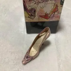 8ジャストザライトシュー