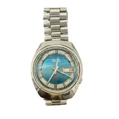 Item thumbnail for item 06828838-073d-4cbf-beb7-2745102e6d1a
