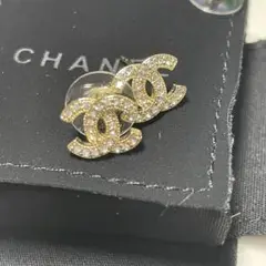 シャネル ココラインストーンピアス