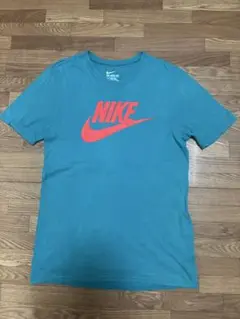 【美品】　NIKE シンプルロゴTシャツ Mサイズ　ナイキ　グリーン