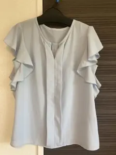 ライトブルーシャツ