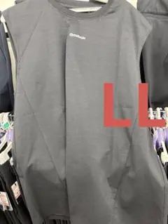 Reebok メンズ　ノースリーブ☆LLサイズ☆黒　ブラック　肩出し