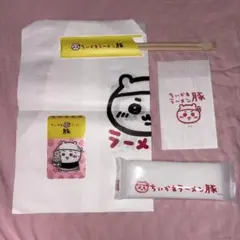 ちいかわ ラーメン豚 ノベルティ　クリアカード