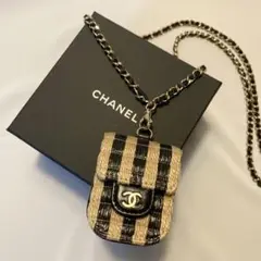 シャネル CHANEL AirPods ケース ネックレス