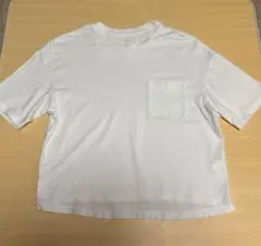 UNIQLO ホワイト Tシャツ ポケット付き
