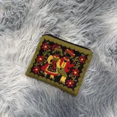 美品　刺繍デザイン小銭入れ オリーブグリーン　小銭入れ　コインケース　ポーチ