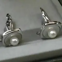 Item thumbnail for item fcf2348e-1c92-4ddd-a5d9-1a19fcbbc413