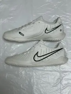 NIKE LEGEND 10 ACADEMY IC 30 26cm
