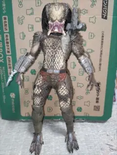 NECA／クラシックプレデター・ダメージタイプ 【中古•パッケージ無し】 NECA クラシックプレデター - メルカリ