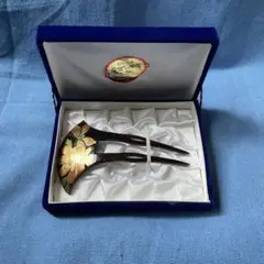 【欠けあり】岳風 本鼈甲 螺鈿金蒔絵 牡丹文様 バチ型 かんざし