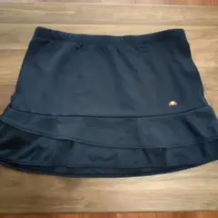 ellesseブラックフレアスコート （M）