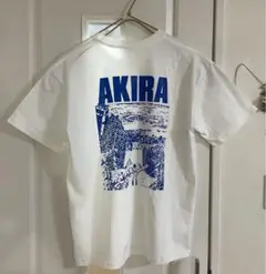 新品、 L❗️AKIRA グラフィック Tシャツ ホワイト　ユニセックス