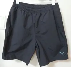 Sサイズ　Puma ショートパンツ 黒
