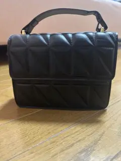 ブラック キルティング ハンドバッグ　ショルダーバッグ