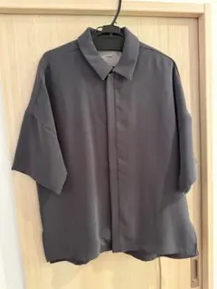 WYM ATTACHMENT グレー 半袖シャツ